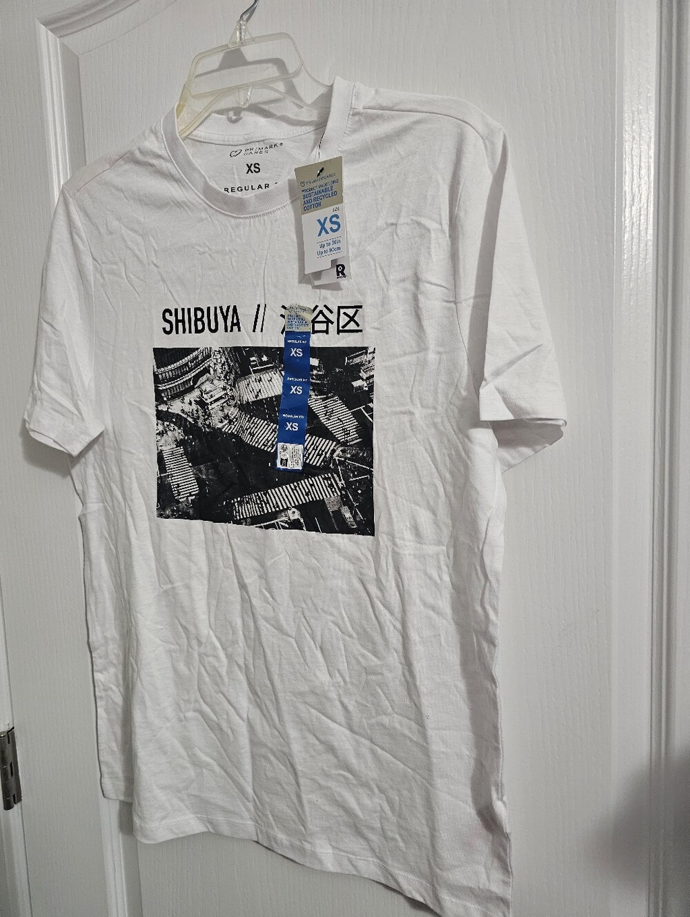 XS White Shibuya Graphic Tee - Regular Fit